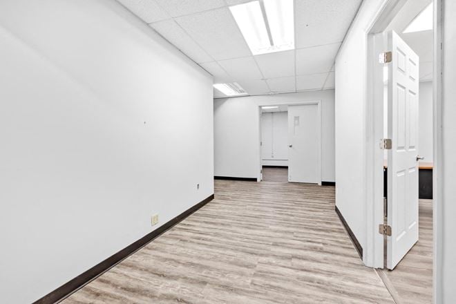155 Terence Matthews Crescent unit 1&8