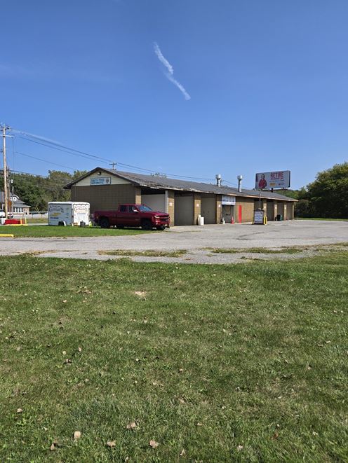2467 Clinton St. - Self Serve Car Wash