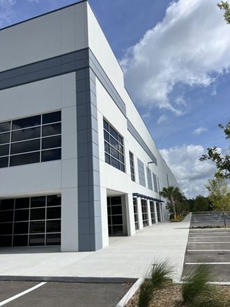 226,800sf-943,000sf Warehouse For Lease