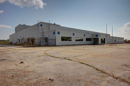 Industrial space for Sale at 2475 U.S. 36 in Newman