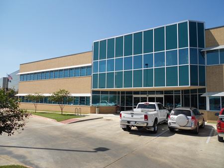Photo of commercial space at 1651 Rock Prairie Road in College Station