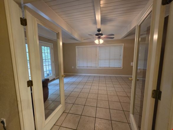 201 W Brookside