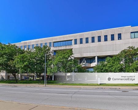 Office space for Rent at 900 Keosauqua Way in Des Moines