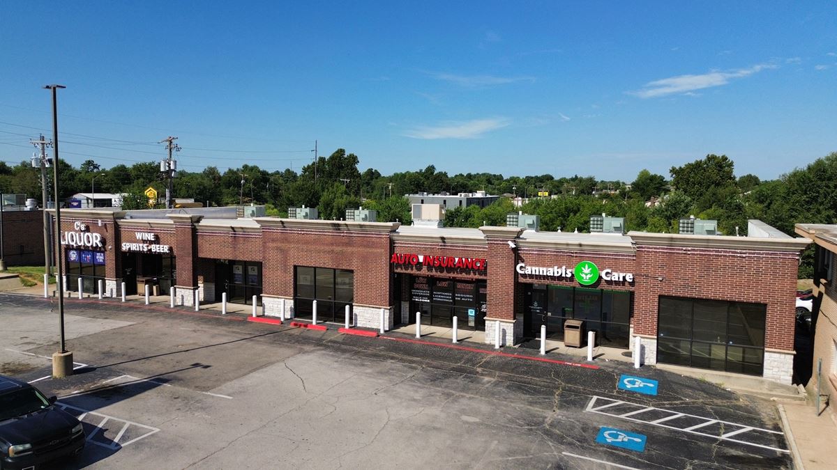 JCT'S Plaza