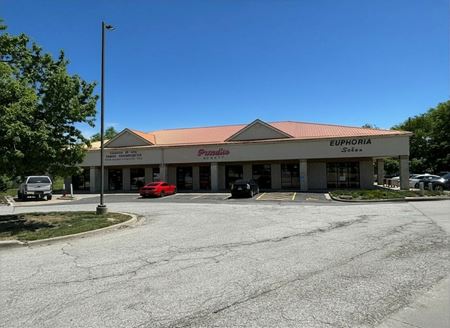 Retail space for Rent at 8327-8339 N Congress Ave in Kansas City