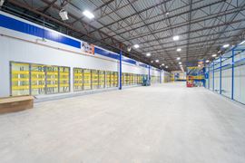 R/E Business Center