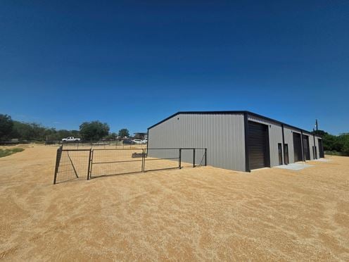 3782 FM 725 Office Warehouse