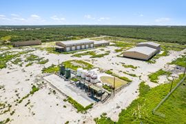 Multiple Industrial Buildings on ±80 Acres