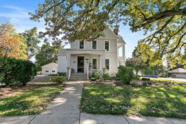 303 N Main St