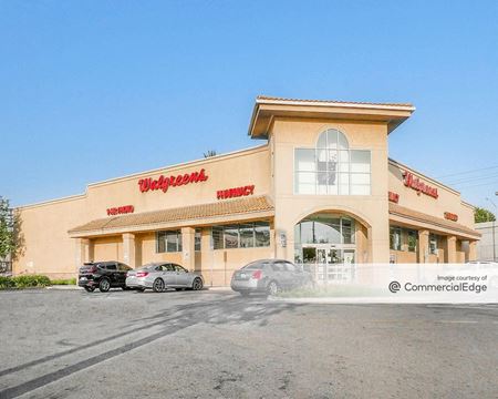 Retail space for Rent at 230 North La Brea Avenue in Inglewood