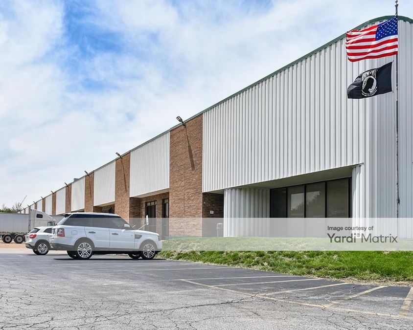 5463 Phantom Drive, Hazelwood, MO 63042