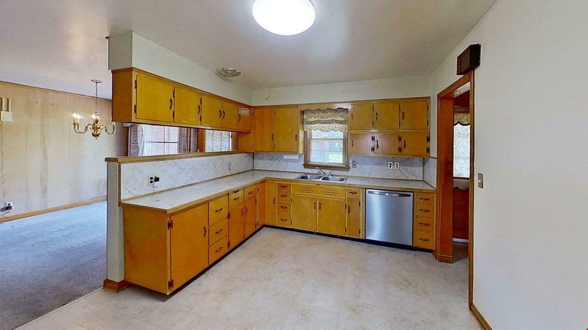 All-Brick Ranch Oasis on 4.09 Acres with In-Ground Pool
