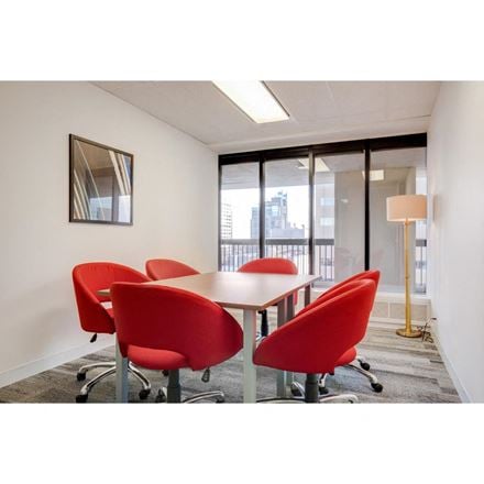 Regus - Mcdougall