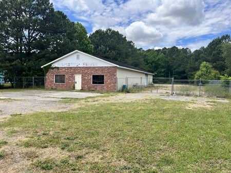 Industrial space for Sale at 840, 900, & 904 N Governor Williams Hwy in Darlington