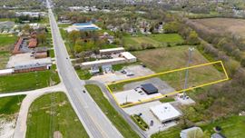 Big Ts - 2124 E Morton Ave, Jacksonville, IL 