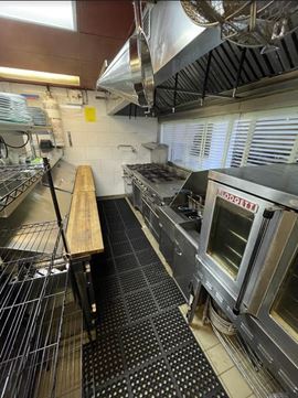 Union Square TURNKEY RESTAURANT BAR / CAFE FULLY EQUIPPED