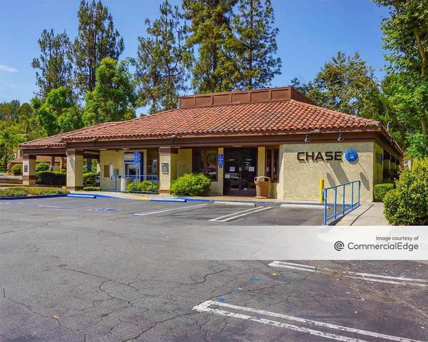 Via Verde Plaza 1116, 1126, 1144, 1148, 1190 & 1198 Via Verde 1126 Via Verde, San Dimas, CA