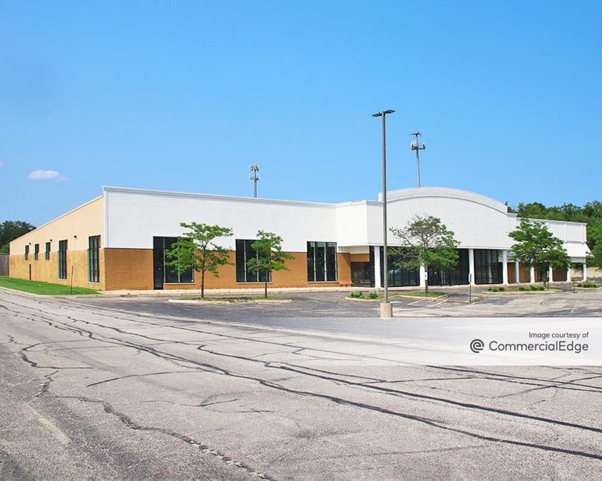 800 Cog Circle, Crystal Lake Retail Space For Lease