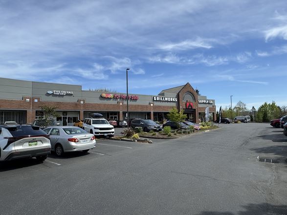 Hall Street Center