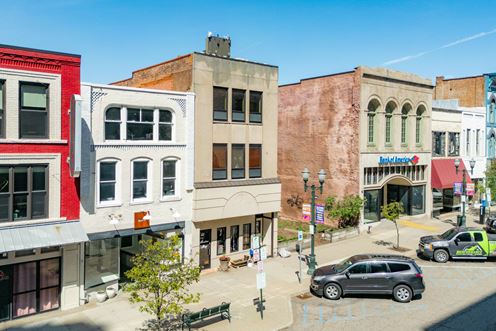 35 N Saginaw St