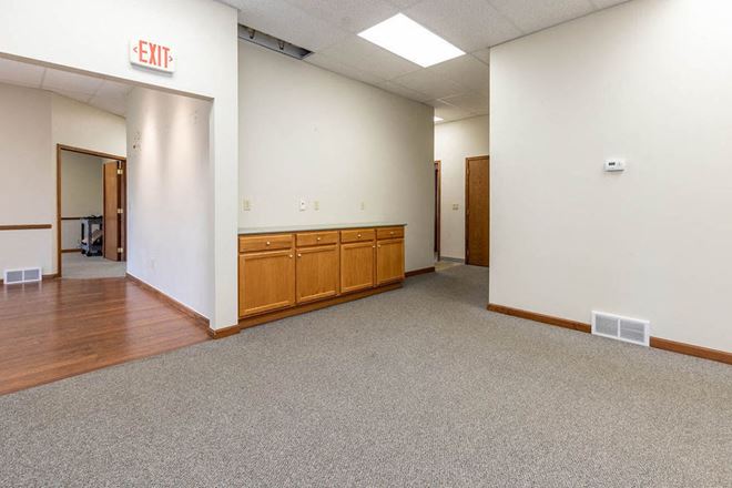 16 Davison Court - Medical & Professional Offices