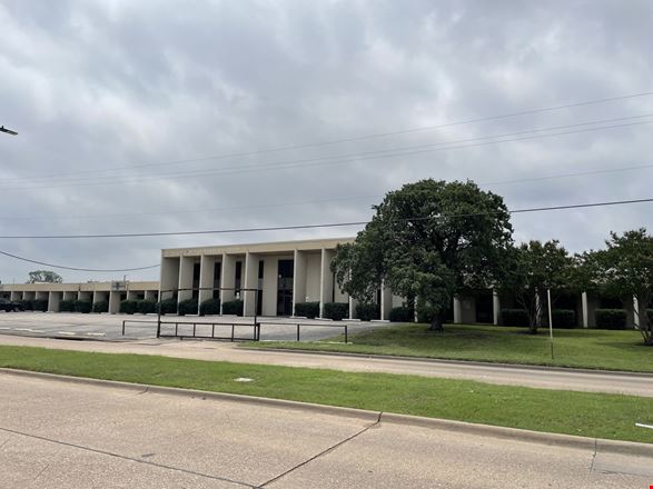 2800 W Kingsley Rd