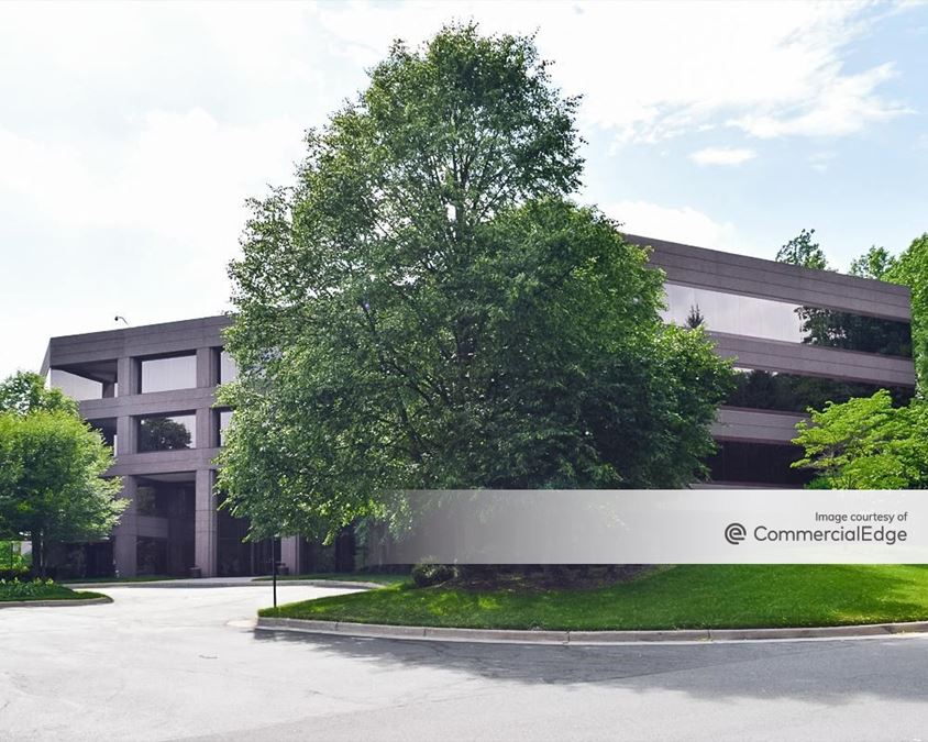 14800 Conference Center Drive, Chantilly, VA 20151