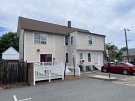 406 Amelia St