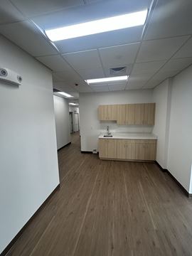 1428 S Tamiami Trl