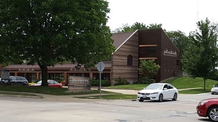 Office space for Rent at 481 Devonshire Dr in Champaign