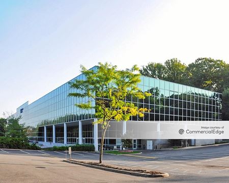 Photo of commercial space at 600 Community Drive in Manhasset