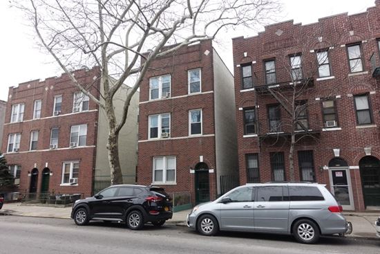 Sunnyside Multifamily| 6 Apartments