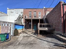 319 Main St