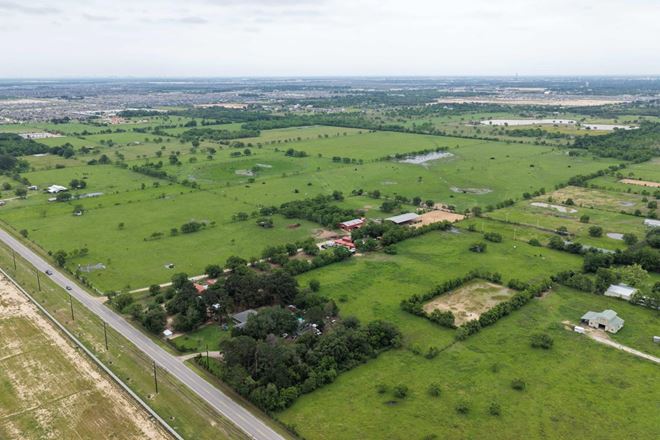 26715 Beckendorff Katy, TX 77493- 26 Acre Land Dev Opp