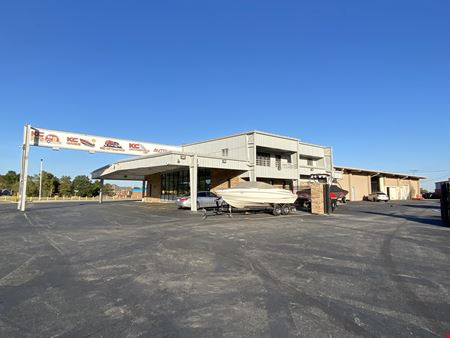 Photo of commercial space at 11900 East State Route 350 in Raytown