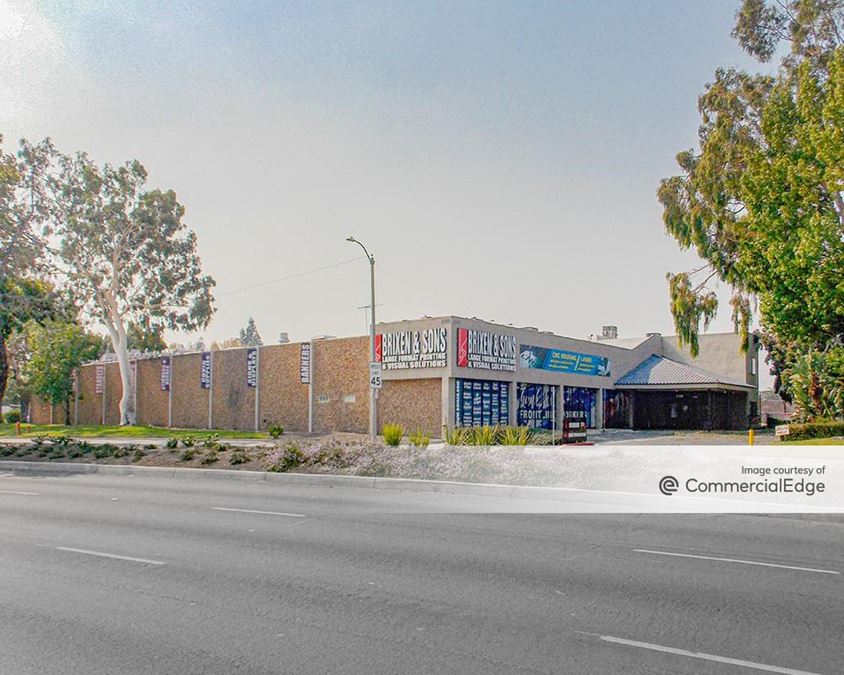 2100 South Fairview Street, Santa Ana, CA Industrial Building