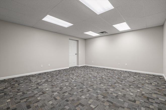 2 Executive Suites 
