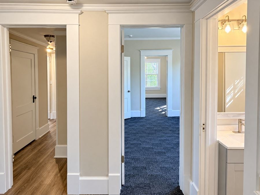 215 Pierce Ave
