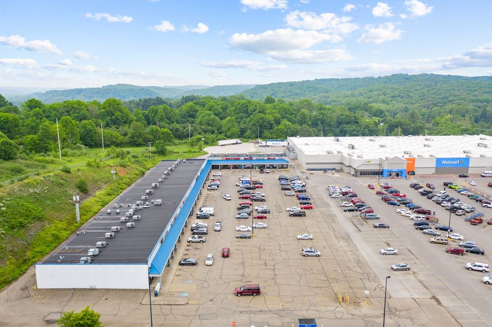 Logan Commons 12906 State Route 664, Logan, OH Retail Space