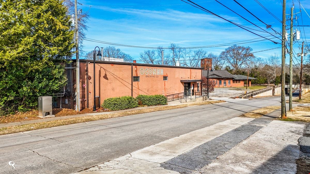 Bank-Owned Freestanding Brewery & Event Space | ±11,706 SF