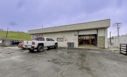 Freestanding Retail/Flex Building
