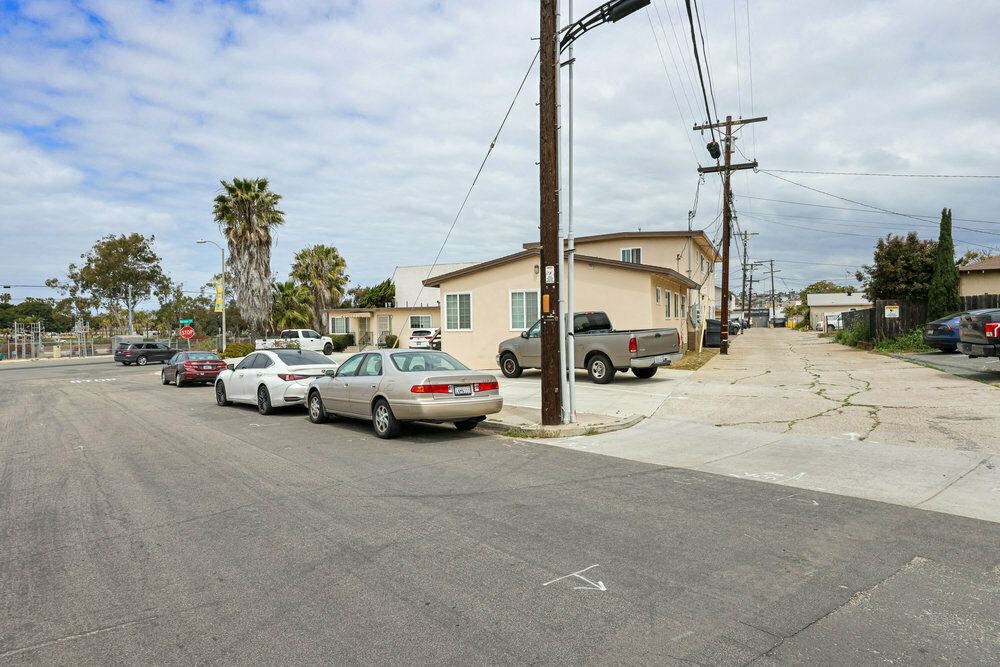 1901-11 Morena Blvd