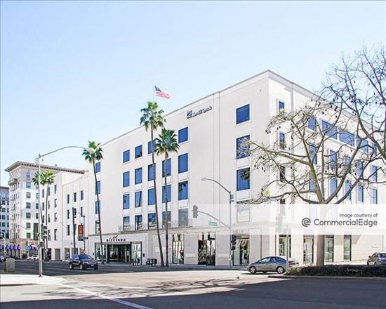 Wilshire Rodeo Plaza