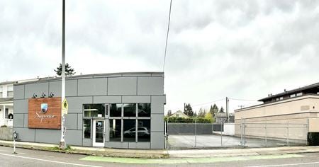 Photo of commercial space at 5333 Roosevelt Way NE in Seattle
