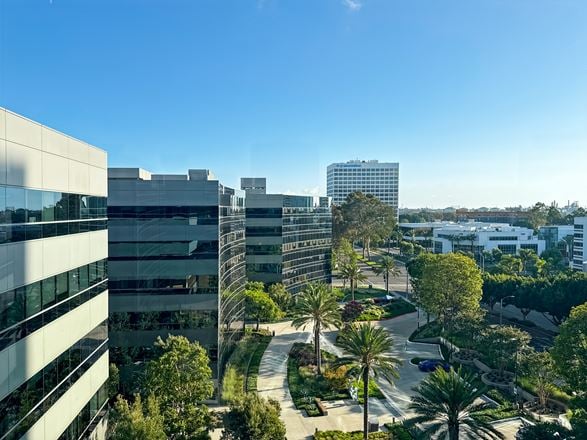 CA, El Segundo LAX - Continental Grand