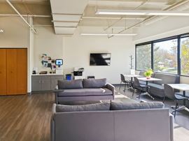 Regus - West Allis – National Avenue