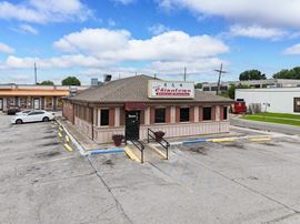Value-Add Strip Center on Williams Blvd