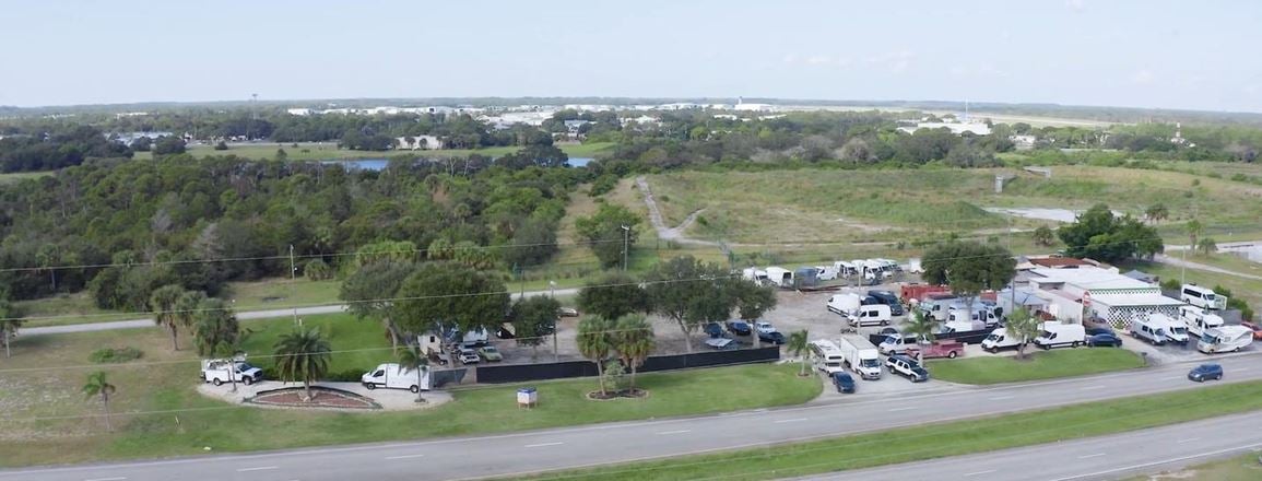 Retail space for Sale at 3151 N US Highway 1 in Fort Pierce