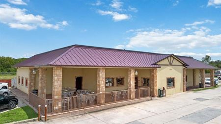 Retail space for Sale at 1552 W King St, Cocoa, FL in Cocoa