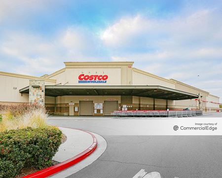 Retail space for Rent at 725 Center Drive in San Marcos